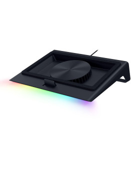 Razer hladilna podloga črne barve za prenosnike od 14 do 18 palcev